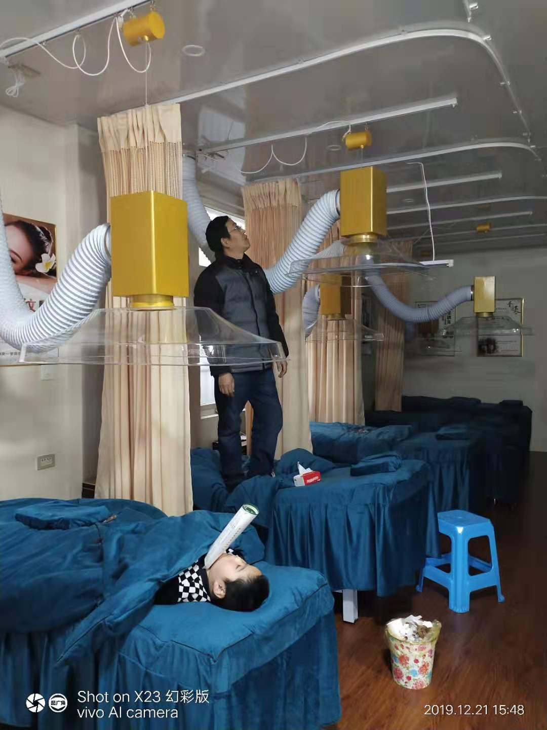 杭州診所(華仔)專業艾灸排煙系統安裝完工